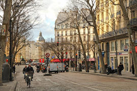 Campanas en la Rue St. Antoine