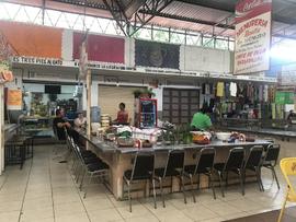 Violinista en el mercado [1/2]